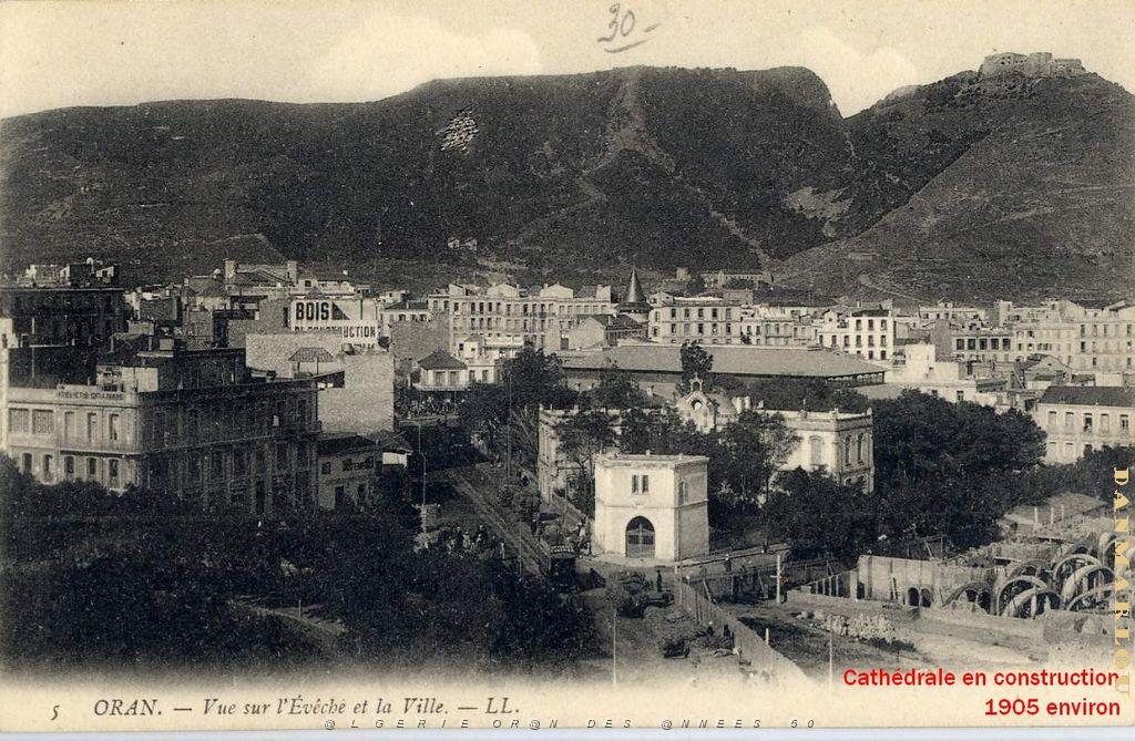 CA aa- 06- Cathedrale Construction.jpg